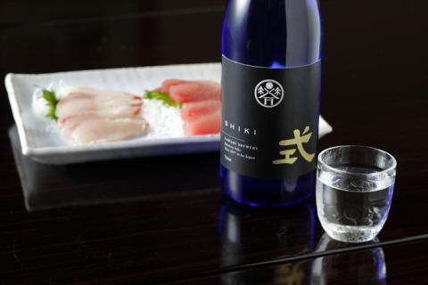 KJ-27　式 RICH 純米大吟醸 720ml KJ-27 河武醸造 新ブランド ふるさと納税 さけ アルコール 15度 日本酒 国産 清酒 伊勢の国 リッチ 冷酒 ロック ise japan 三重