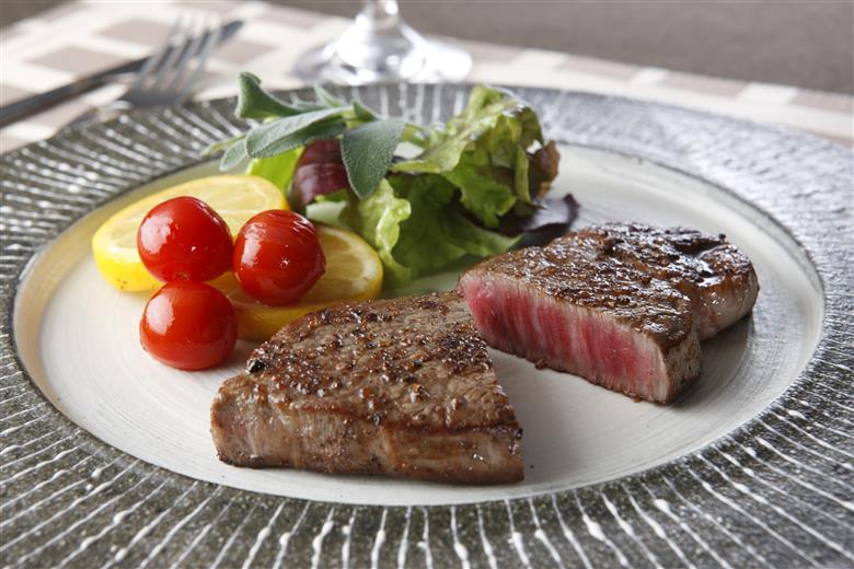 【高島屋選定品】＜お肉の専門店スギモト＞松阪牛ステーキ用（ヒレ肉）TSY-207　ヒレ肉２枚２６０ｇ TSY-03-07