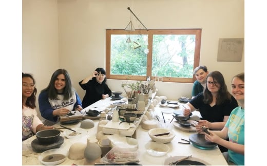 木漏れ日あふれる森の中の陶芸体験　APC-01