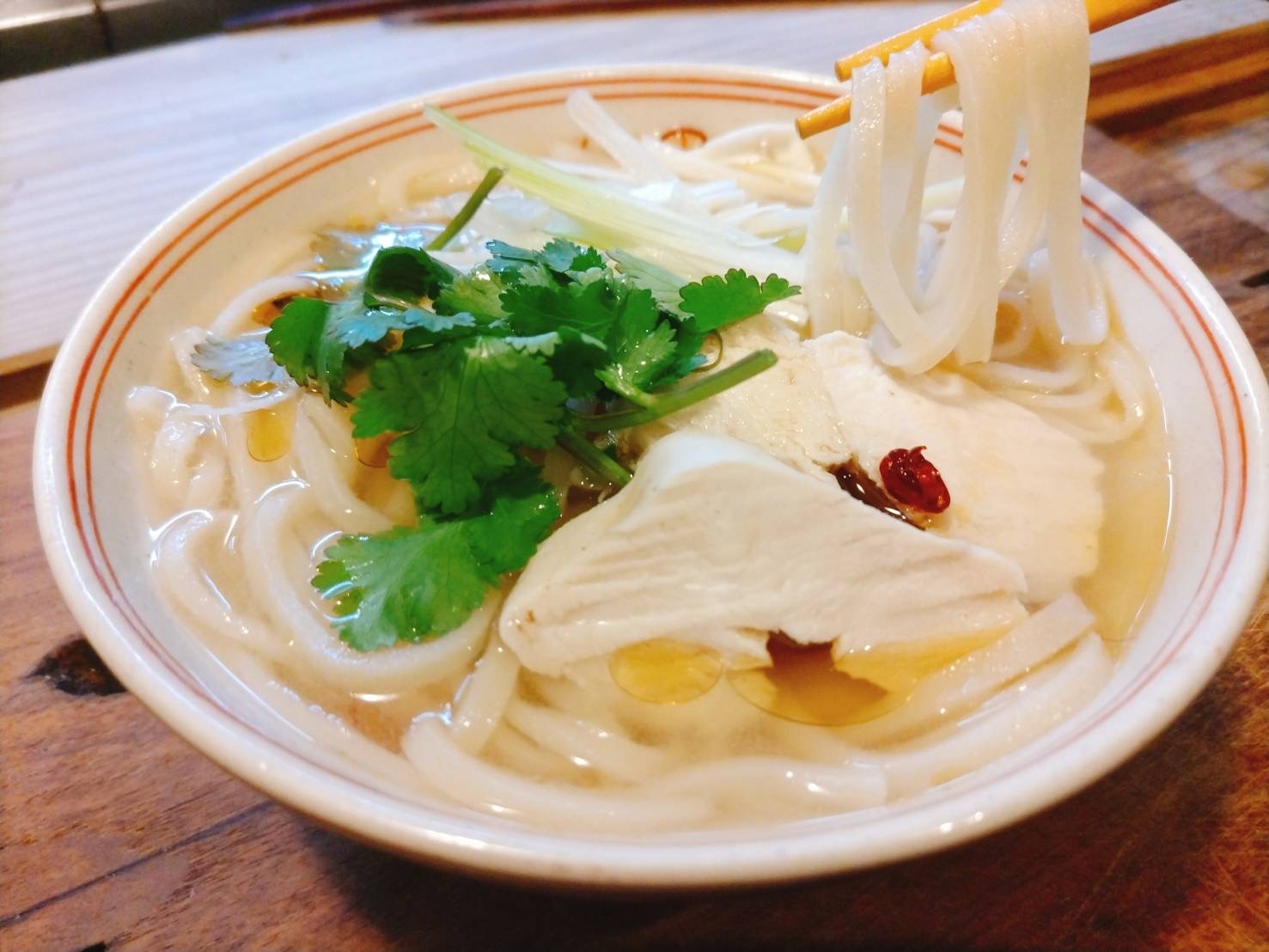 ビタミン・ミネラル豊富な栄養食！グルテンフリーの平打ち玄米麺６袋　GE-06