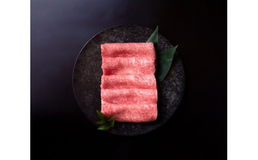 【冷蔵】松阪牛  赤身と霜降り　すき焼き　300g < 冷蔵 >年内配送可 ( 牛肉 ブランド牛 高級 和牛 国産牛 松阪牛 松坂牛 しゃぶしゃぶ 肩ロース 肩 霜ふり肉 霜降りしゃぶしゃぶ 松阪牛 とろける 牛肉 しゃぶしゃぶ肉 自宅用 ギフト 牛肉 肩ロース 肩 しゃぶしゃぶ 松阪牛すき焼き 松阪牛 三重県 多気町)UOD-11-01