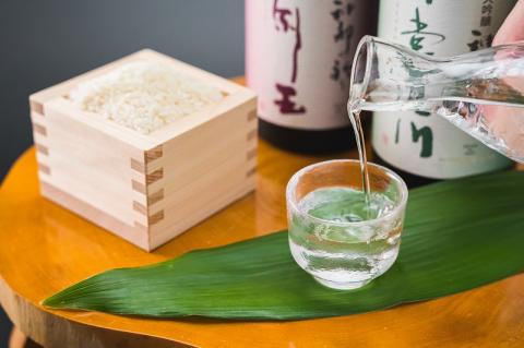 神都の祈り 斎王・御裳濯川 ミニサイズ ２本セット お酒 酒 日本酒 セット 飲み比べ 地酒 全国 世界 賞 大会 厳選 さけ 男性 女性 飲みやすい 名酒 I36