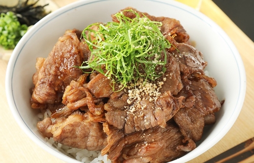 （冷凍）お得！色んな部位「松阪牛切り落とし」約300g ／ 冷凍 和牛 松阪牛 カレー 牛煮込み 三重県 大台町