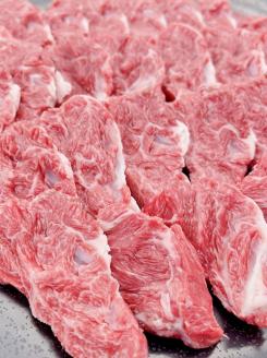 松阪牛 ネクタイ（ 焼肉用 ） 200g×3P 計 600g／冷凍 瀬古食品 松阪肉 肩ロース 名産 ブランド 霜ふり本舗  牛肉 お肉 肉 和牛 黒毛和牛 国産 国産牛 焼肉 希少部位 ブランド牛 ご自宅用 家庭用 ギフト 贈答用 産地直送 松阪 牛 三重県 大台町 (389)