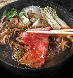 松阪牛 赤身 モモ または ウデ すき焼き用 約350g ／ 冷凍 多気郡農協 和牛 黒毛 特産品 松阪肉 牛肉 お肉 肉 牛 すき焼き ブランド牛 ご自宅用 家庭用 ギフト 贈答用 産地直送 松阪 牛 赤身 三重県 大台町 (334)