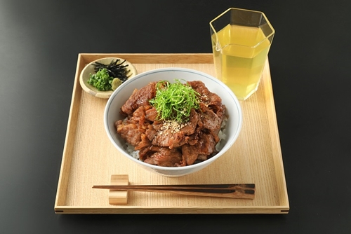 （冷凍）お得！色んな部位「松阪牛切り落とし」約300g ／ 冷凍 和牛 松阪牛 カレー 牛煮込み 三重県 大台町