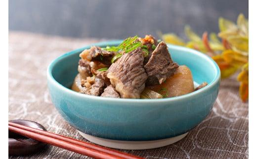 松阪牛 すじ 500g×2P 計 1kg／ 冷凍 瀬古食品 JGAP認定 松阪肉 名産 お取り寄せ 牛肉 お肉 肉 和牛 黒毛和牛 国産 国産牛 牛すじ 牛筋 ブランド牛 ご自宅用 家庭用 ギフト 贈答用 真空パック 産地直送 松阪 牛 カレー おでん 煮込み 三重県 大台町 (0060)