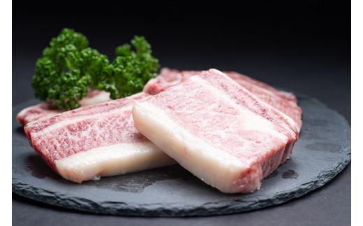 松阪牛 骨付きトロカルビ 約200g×2P／ 冷凍 瀬古食品 JGAP認定 松阪肉 お取り寄せ 牛肉 お肉 肉 和牛 黒毛和牛 国産 国産牛 ブランド牛 骨付きカルビ カルビ 牛カルビ 焼肉 焼肉用 ご自宅用 家庭用 ギフト 贈答用 産地直送 松阪 牛 三重県 大台町 (0069)
