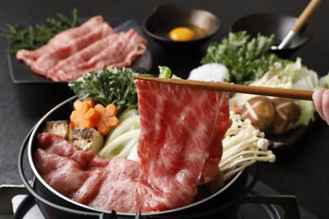 松阪牛 モモ または ウデ すき焼き用 400g／ 冷凍 多気郡農協 和牛 黒毛 特産品 松阪肉 400g 牛肉 お肉 肉 牛 ブランド牛 ご自宅用 家庭用 ギフト 贈答用 産地直送 松阪 牛 赤身 三重県 大台町 (318)