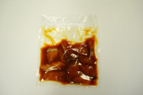 （冷凍） 天然桜ぶりの漬け丼 4パック セット ／ 三重外湾漁業協同組合 かんたん 海鮮 小分けパック 醤油漬け 海鮮丼 個包装 三重県 南伊勢町