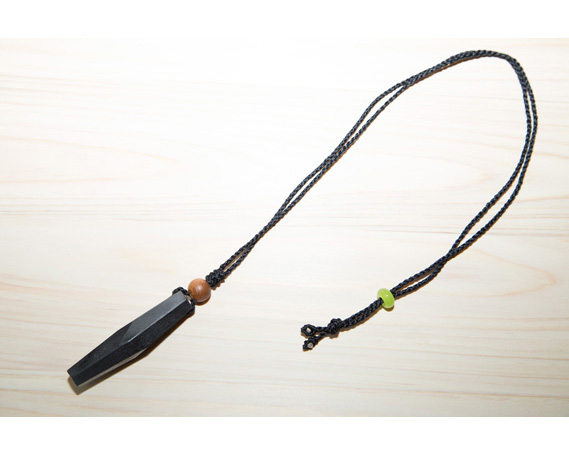 伊勢志摩備長炭　多面カット　ペンダント／アクセサリー　工芸　漆黒のダイヤ　三重県　南伊勢町　伊勢志摩