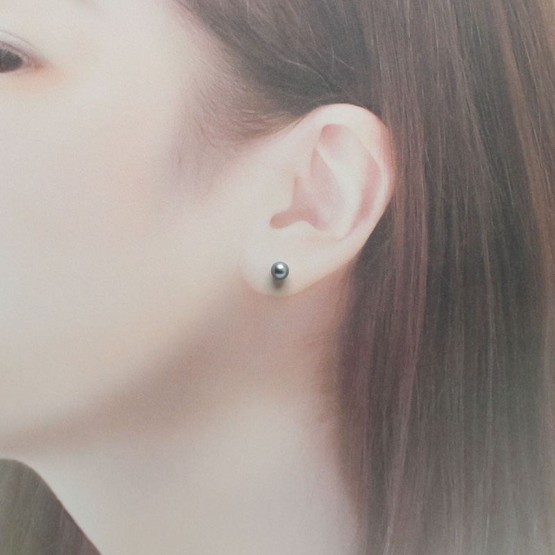 真珠 ピアス 5mm pt900 プラチナ アコヤ真珠 アクセサリー ファッション ジュエリー akoya パール フォーマル カジュアル プレゼント ギフト 贈り物 贈答品 お祝い 誕生日 記念日 冠婚葬祭 慶事 弔事 結婚式 卒業式 入学式 国産 三重県 伊勢 志摩 南伊勢町 / パールハヤシ プラチナ アコヤ真珠 5ミリサイズ ブルーカラー ピアス