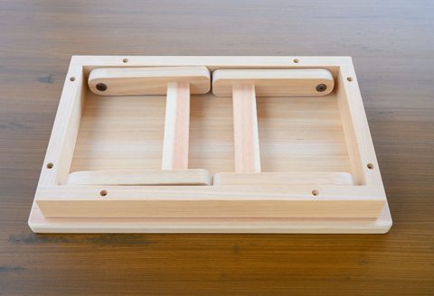 尾鷲ヒノキの「キャンプ用ミニテーブル」折りたたみ
