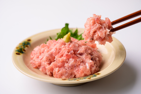 本マグロの中トロ200gの柵とネギトロ100g×4パック 〈おすすめマグロ 返礼品〉