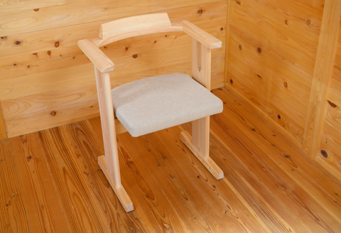 木の職人がつくる「尾鷲ヒノキ製 椅子〈１脚〉」