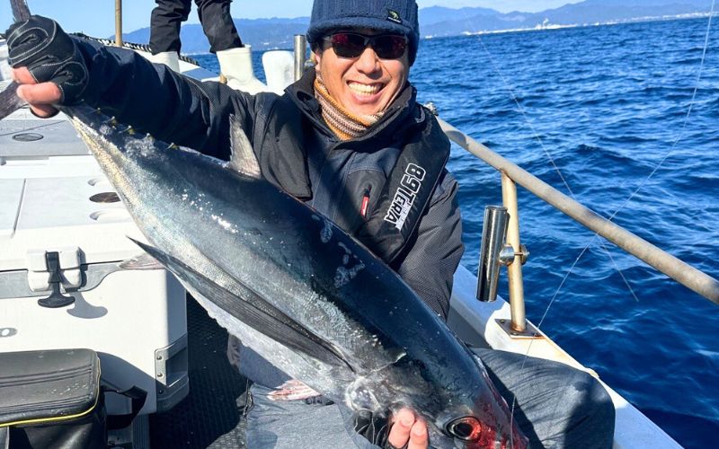 遊漁船「第八十八翔栄丸」 乗船利用クーポン 10000円分 / 釣り 海釣り 船釣り 釣り船 魚釣り フィッシング fishing 漁船 体験 チケット クーポン ジギング ジギング船 タイラバ トンジキ イカメタル アジング サビキ釣り イカ釣り キャスティング 三重県 紀宝町 【sem003】