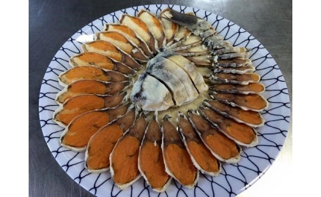 琵琶湖産天然ニゴロブナ　鮒寿し（子持）１尾【D004W】