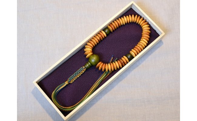 1400年の歴史を誇る近江の数珠職人が手掛けた念珠（男性用