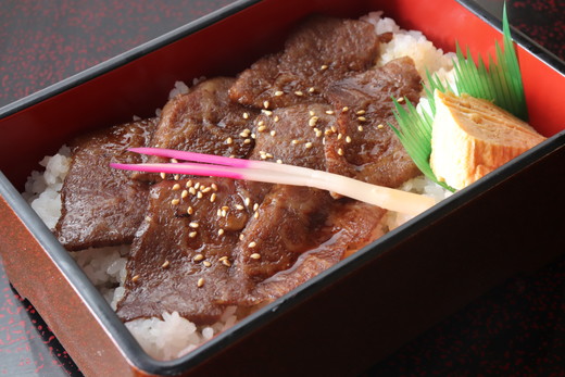 【12月発送分】極上近江牛カルビスライス【800ｇ】【CB06W-12m