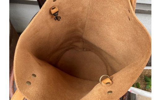 【八幡レザー 】バケツ型バッグ（キャメル）【DP05W】