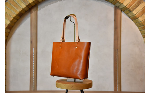 近江牛レザーを贅沢に使ったトートバッグ　ブライトキャ