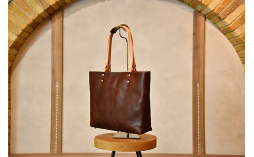 近江牛レザーを贅沢に使ったトートバッグ　ダークウォル