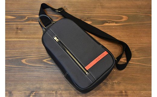 帆布と革のワンショルダーバッグ　近江牛レザー　地産帆