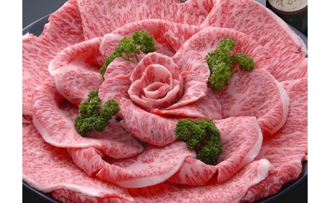 【４等級以上の未経産牝牛限定】近江牛特選すき焼き【 1kg