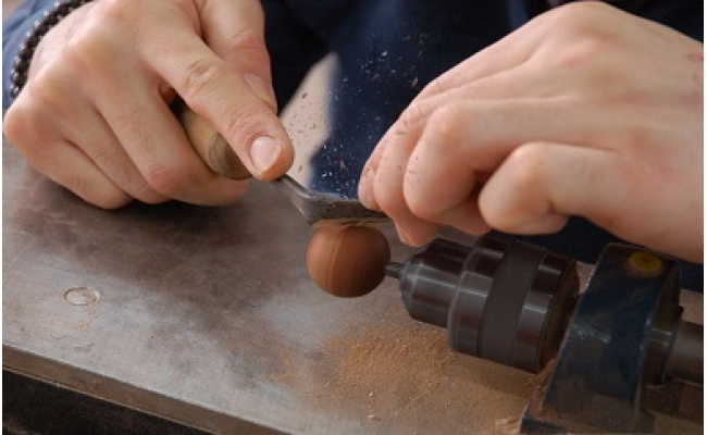 1400年の歴史を誇る近江の数珠職人が手掛けた念珠（男性用