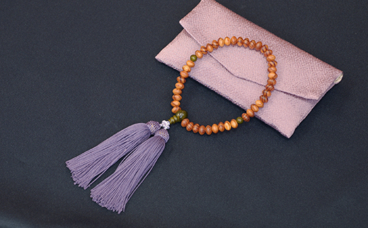 1400年の歴史を誇る近江の数珠職人が手掛けた念珠（女性用