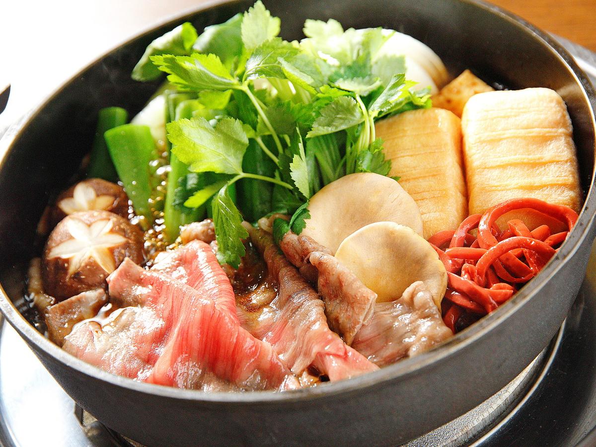 【4等級以上】【カネ吉山本】近江牛［極］すきやき用サー