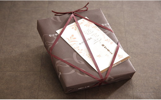 【カネ吉山本】近江牛すきやき用[赤身]　【500ｇ】【Y093W】