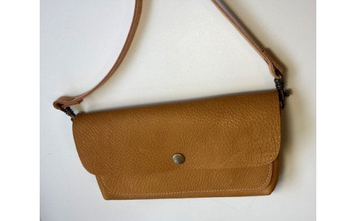 【八幡レザー 】お財布ポシェット（キャメル）【DP03W】