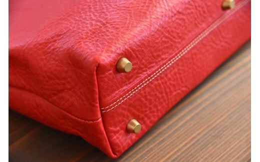 近江牛レザーを贅沢に使った　本革トートバッグ　ルビー