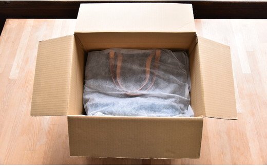 岡喜近江牛レザーと帆布のタテ型ショルダーバッグ　グレ