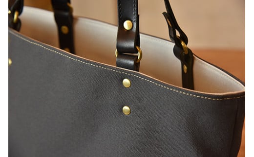 帆布と革のトートバッグ　近江牛レザー　地産帆布使用　