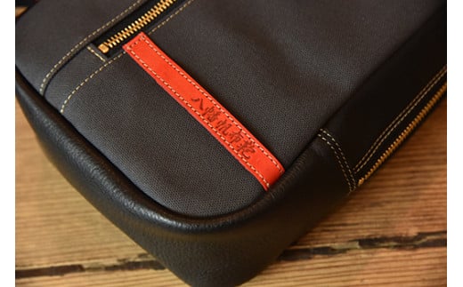 帆布と革のワンショルダーバッグ　近江牛レザー　地産帆