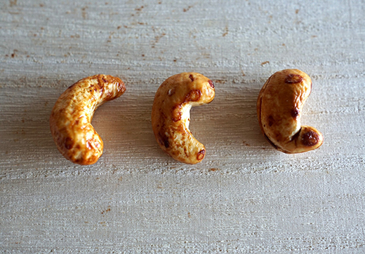 YASUKE NUTS！（100g）と燻製ピスタチオ（35g）【DE06W】