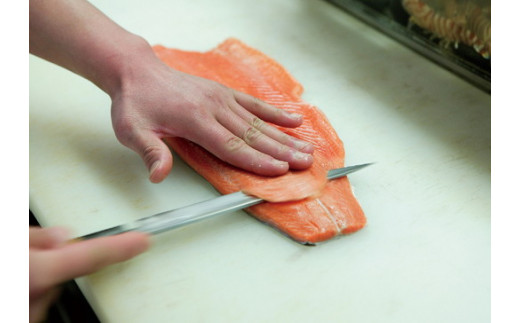 プレミアムびわます棒寿しと近江牛とろ巻詰合せ【DH05W】