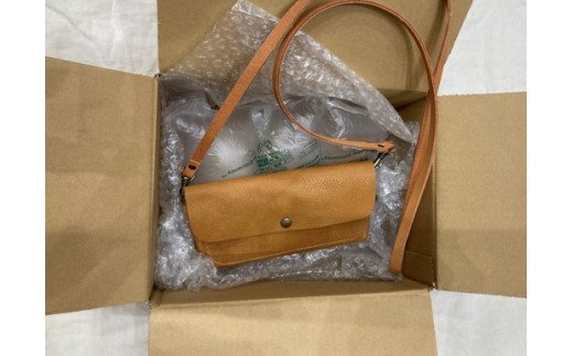 【八幡レザー 】お財布ポシェット（キャメル）【DP03W】