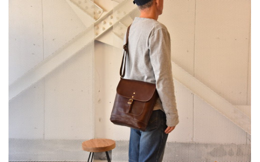 リッチオイルレザー(岡喜近江牛レザー）で作った　ショル