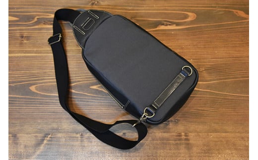 帆布と革のワンショルダーバッグ　近江牛レザー　地産帆