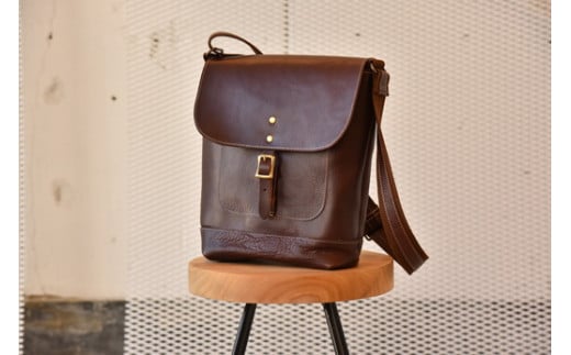 リッチオイルレザー(岡喜近江牛レザー）で作った　ショル