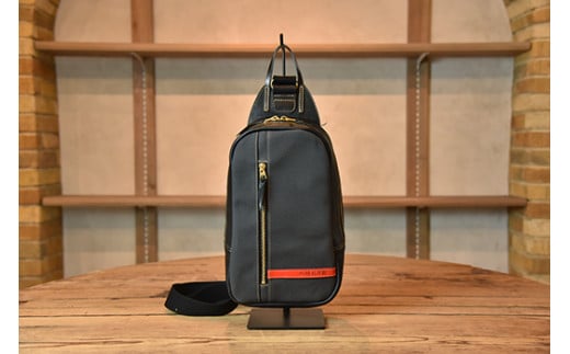 帆布と革のワンショルダーバッグ　近江牛レザー　地産帆