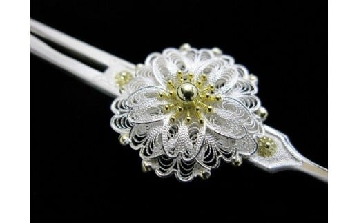 金銀細工かんざし【八重桜花】