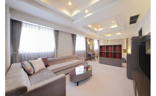 クサツエストピアホテル ジュニアスイートルーム ペア宿泊券