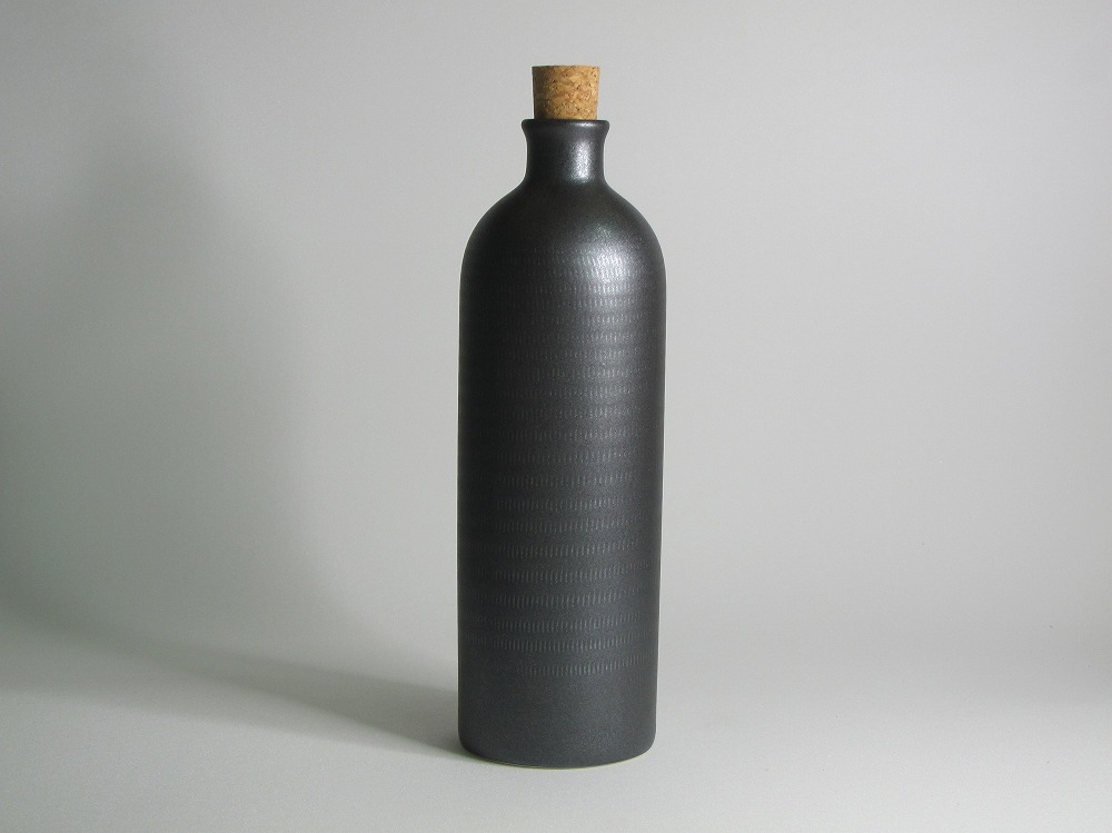 信楽焼 魔法のボトル 黒色（予備コルク付）
