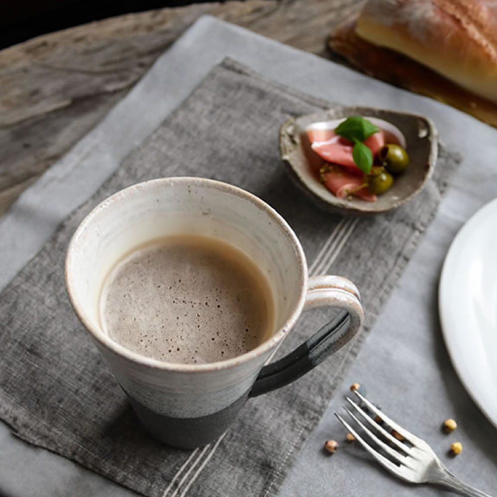 信楽焼 ビアジョッキ ソリ型マグカップ 630ml（潮騒黒）