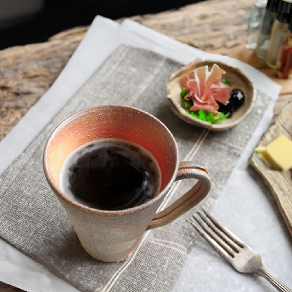 信楽焼 ビアジョッキ ソリ型マグカップ 630ml（火色刷毛目）