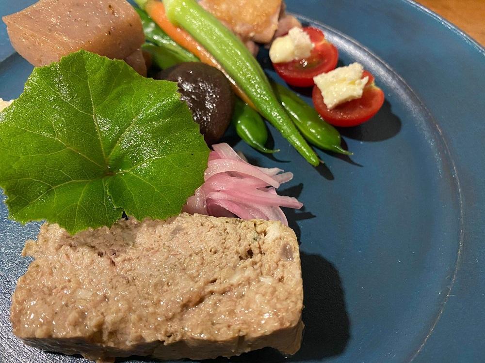 一棟貸切古民家宿「信楽多羅尾の家ご宿泊券」一泊二食付、大人4名定員。美味しい旅！